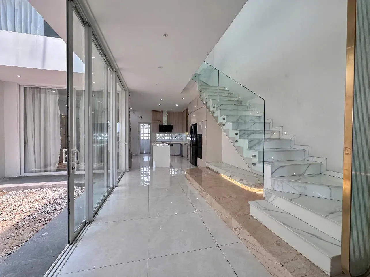 Bán Nhà riêng 150m² thổ cư 150m² giá 27 tỷ tại Đường Thăng Long Phường Hòa Cường Đà Nẵng 🏡 BIỆT THỰ MINI 3 TẦNG VIEW SÔNG-VỊ TRÍ CỰC ĐẸP THĂNG LONG🌿