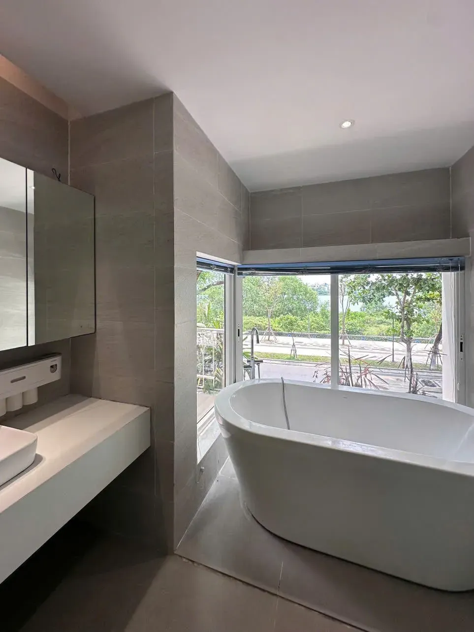 Bán Nhà riêng 150m² thổ cư 150m² giá 27 tỷ tại Đường Thăng Long Phường Hòa Cường Đà Nẵng 🏡 BIỆT THỰ MINI 3 TẦNG VIEW SÔNG-VỊ TRÍ CỰC ĐẸP THĂNG LONG🌿