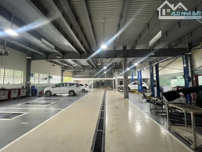 🏢 CHO THUÊ SHOWROOM MẶT TIỀN CÁCH MẠNG THÁNG TÁM – MẶT TIỀN NGANG 35M 🌟