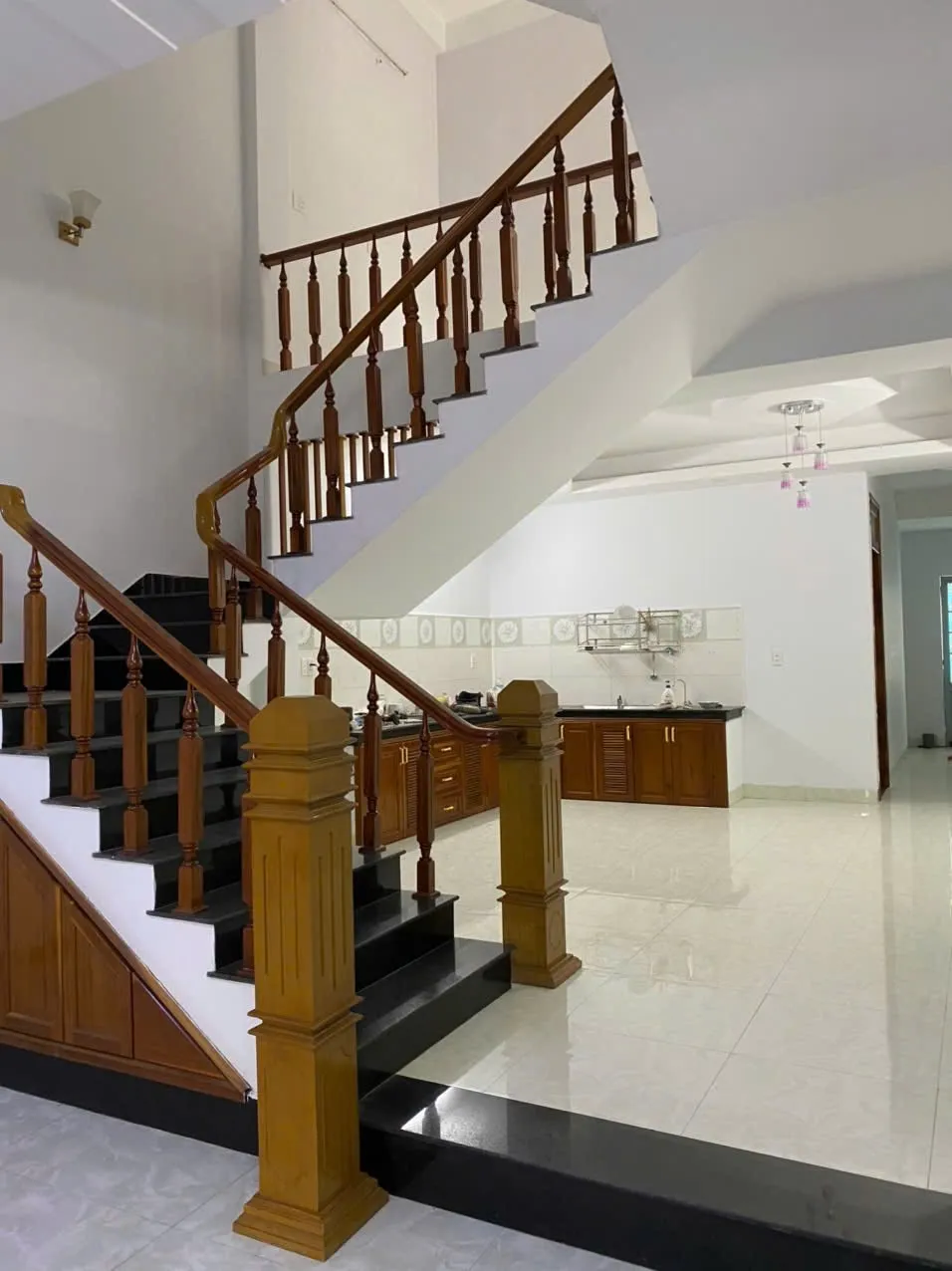 🏡 CHO THUÊ NHÀ 3 TẦNG MẶT TIỀN MAI CHÍ THỌ – HÒA XUÂN, ĐÀ NẴNG ✨
